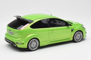 Ford Focus RS Mk2 Roheline Otto 1:18 OT381 Vaik - pilt 2/6