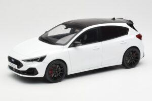 Ford Focus ST Mk4 Frozen Valge MCG 1:18 MCG18453 Metall