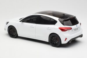 Ford Focus ST Mk4 Frozen Valge MCG 1:18 MCG18453 Metall - pilt 5/6