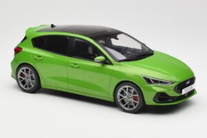 Ford Focus ST Mk4 Roheline MCG 1:18 MCG18452 Metall - pilt 4/6