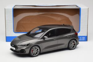 Ford Focus ST Mk4 Hall MCG 1:18 MCG18454 Metall - pilt 6/6