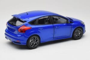 Ford Focus ST Mk2 Blue Metallic Minichamps 1:18 110082001 Metall - pilt 3/8