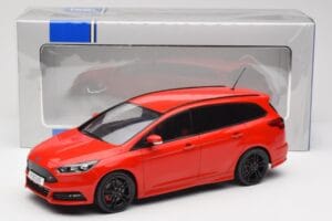 Ford Focus ST Turnier Mk3 Race Red MCG 1:18 MCG18466 Metall - pilt 6/6
