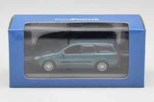 Ford Focus Mk1 Turnier Roheline Minichamps 1:43 FOCUS003 Metall - pilt 5/5