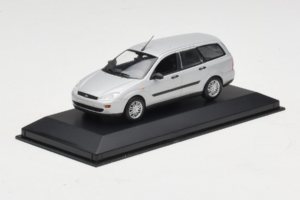 Ford Focus Mk1 Turnier Hõbedane Minichamps 1:43 FOCUS004 Metall - pilt 2/5