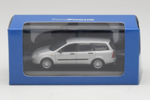 Ford Focus Mk1 Turnier Hõbedane Minichamps 1:43 FOCUS004 Metall - pilt 5/5