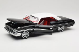 Ford Galaxie 500 Must Sun Star 1:18 1442 Metall - pilt 2/8