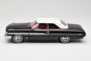 Ford Galaxie 500 Must Sun Star 1:18 1442 Metall - pilt 4/8