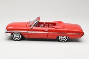 Ford Galaxie 500 Kabriolett Punane Sun Star 1:18 1420 Metall - pilt 4/8