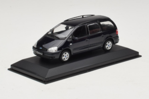 Ford Galaxy Mk2 Must Minichamps 1:43 GALAXY002 Metall - pilt 2/4