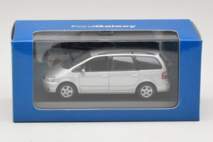 Ford Galaxy Mk2 Hõbedane Minichamps 1:43 GALAXY001 Metall - pilt 4/4