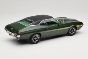 Ford Gran Torino Sport Roheline IXO 1:18 18CMC185 Metall - pilt 2/6