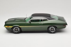 Ford Gran Torino Sport Roheline IXO 1:18 18CMC185 Metall - pilt 3/6