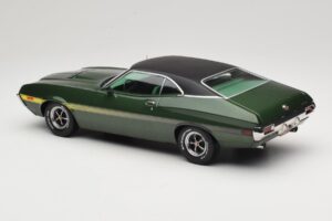 Ford Gran Torino Sport Roheline IXO 1:18 18CMC185 Metall - pilt 5/6