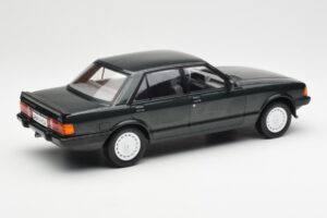 Ford Granada Mk2 2.8 Injection Tumeiroheline MCG 1:18 MCG18263 Metall - pilt 2/6