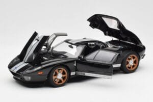 Ford GT Must Valgete Triipudega AUTOart 1:18 73023 Metall - pilt 2/8