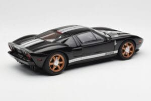 Ford GT Must Valgete Triipudega AUTOart 1:18 73023 Metall - pilt 3/8
