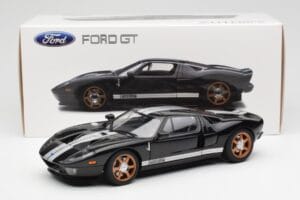Ford GT Must Valgete Triipudega AUTOart 1:18 73023 Metall - pilt 8/8