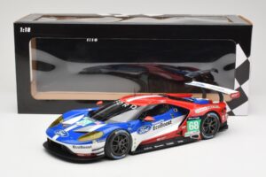 Ford GT GTE #68 D. Muller / J. Hand / S. Bourdais Chip Ganassi Racing LMGTE Pro 24 Hours of Le Mans 2016 Winner Minichamps 1: - pilt 6/6