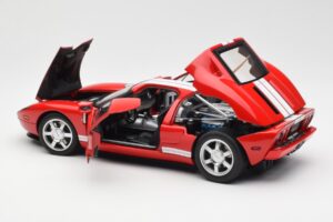 Ford GT Punane AUTOart 1:18 73021 Metall - pilt 5/8