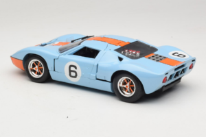 Ford GT40 Gulf #6 J. Ickx / J. Oliver 24 Hours of Le Mans 1969 Eagles Race 1:18 300600 Metall - pilt 7/8