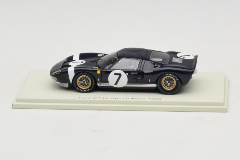 Ford GT40 Mk I #7 B. Bondurant / U. Maglioli 24 Hours of Le Mans 1965 Spark 1:43 S4536 Vaik