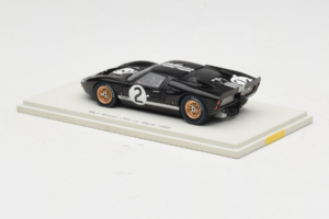 Ford GT40 Mk II #2 B. McLaren / C. Amon Shelby American Winner 24 Hours of Le Mans 1966 Spark 1:43 43LM66-O1 Vaik - pilt 3/4