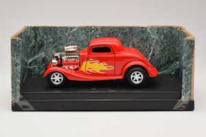 Ford High Tech Punane Leegiga American Muscle 1:18 7726 Metall