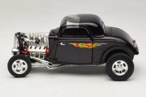 Ford Hot Rod Must Rydell High Grease ERTL 1:18 36602 Metall - pilt 3/6