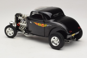 Ford Hot Rod Must Rydell High Grease ERTL 1:18 36602 Metall - pilt 5/6