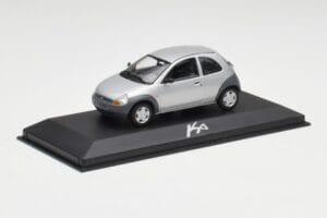 Ford Ka Mk1 Hõbehall Minichamps 1:43 130248 Metall - pilt 2/4