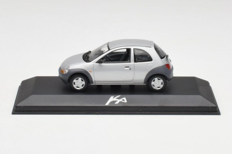 Ford Ka Mk1 Hõbehall Minichamps 1:43 130248 Metall