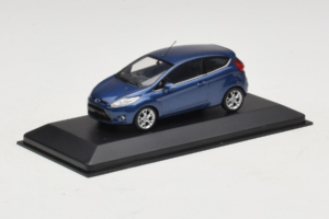 Ford Ka Dark Blue Metallic Minichamps 1:43 FORD004 Metall - pilt 2/4