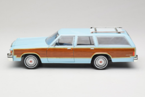 Ford LTD Country Squire Charlie's Angels Movie GreenLight 1:18 19066 Metall - pilt 4/8