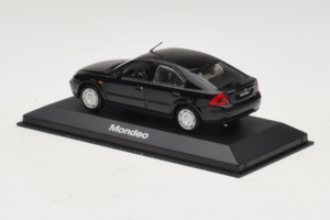 Ford Mondeo Mk3 Must Minichamps 1:43 MONDEO004 Metall - pilt 3/4