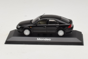 Ford Mondeo Mk3 Must Minichamps 1:43 MONDEO004 Metall