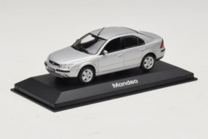 Ford Mondeo Mk3 Sedaan Hõbedane Minichamps 1:43 MONDEO005 Metall - pilt 2/4