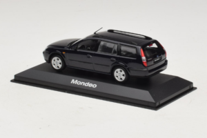 Ford Mondeo Mk3 Touring Must Minichamps 1:43 MONDEO003 Metall - pilt 3/4