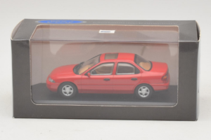 Ford Mondeo Mk1 Sedaan Punane Minichamps 1:43 082000 Metall - pilt 4/4