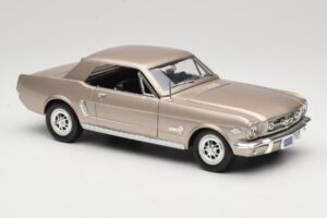 Ford Mustang 1964 1/2 Hõbedane Mira 1:18 6127 Metall - pilt 6/8
