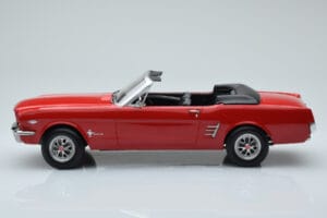 Ford Mustang Kabriolett Punane Norev 1:18 182810 Metall - pilt 3/6