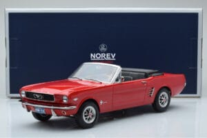 Ford Mustang Kabriolett Punane Norev 1:18 182810 Metall - pilt 6/6