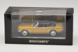 Ford Mustang Kabriolett Kuldne Minichamps 1:43 400082432 Metall - pilt 4/4