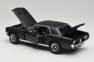 Ford Mustang Creed Movie GreenLight 1:18 13611 Metall - pilt 5/8
