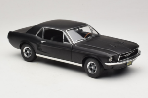 Ford Mustang Creed Movie GreenLight 1:18 13611 Metall - pilt 6/8