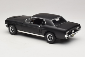 Ford Mustang Creed Movie GreenLight 1:18 13611 Metall - pilt 7/8