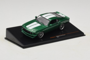 Ford Mustang Custom Roheline IXO 1:43 CLC530N Metall - pilt 2/4