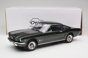 Ford Mustang Fastback Ivy Green Otto 1:12 G079 Vaik - pilt 6/6