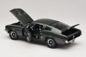 Ford Mustang GT Bullitt Steve McQueeni Kujukesega Greenlight 1:18 12885 Metall - pilt 5/8