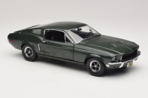 Ford Mustang GT Bullitt Steve McQueeni Kujukesega Greenlight 1:18 12885 Metall - pilt 6/8